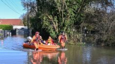 «Je n’ai jamais vu ça»: les riverains surpris par la montée des eaux dans le Pas-de-Calais