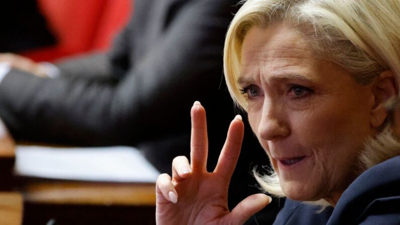 « Il faut que les peuples changent les dirigeants et que nous changions l'Union européenne » a exhorté Marine Le Pen. (Photo LUDOVIC MARIN/AFP via Getty Images)