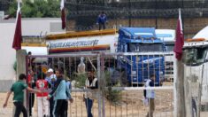 Gaza: Israël consent à laisser entrer deux camions de carburant par jour