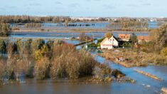 Météo: images impressionnantes des inondations qui transforment les paysages