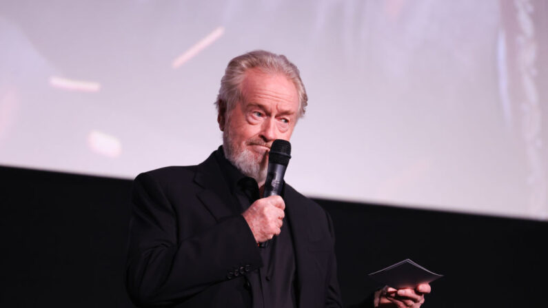 Ridley Scott, le 16 novembre 2023. (Photo: Lia Toby/Getty Images for Sony Pictures UK)