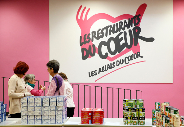 Les Restos du cœur. (Photo PATRICK KOVARIK/AFP via Getty Images)