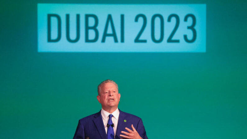 L'ancien vice-président américain Al Gore s'exprime lors du sommet climatique des Nations unies COP28 à Dubaï, le 3 décembre 2023. (Karim Sahib/AFP via Getty Images)