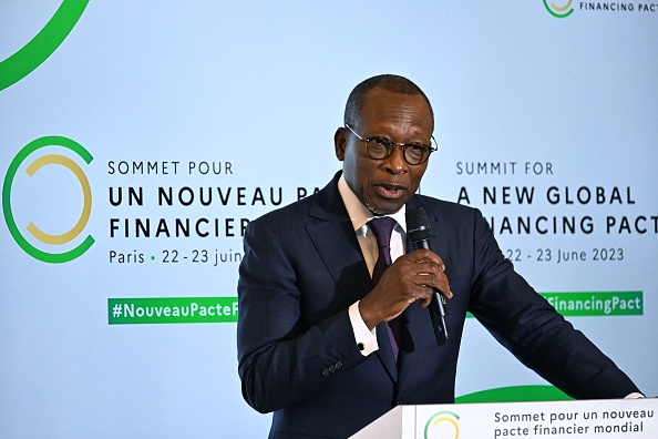 Le président béninois Patrice Talon lors du thème de l'Alliance pour l'entrepreneuriat, au Palais Brongniart, à Paris, le 22 juin 2023. (Photo EMMANUEL DUNAND/POOL/AFP via Getty Images)