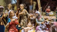 Entre tradition catholique et folklore de Noël, la crèche fête ses 800 ans