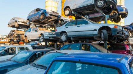 L’UE prévoit une obligation de mise à la casse : certains propriétaires de voitures pourraient perdre leur droit de propriété