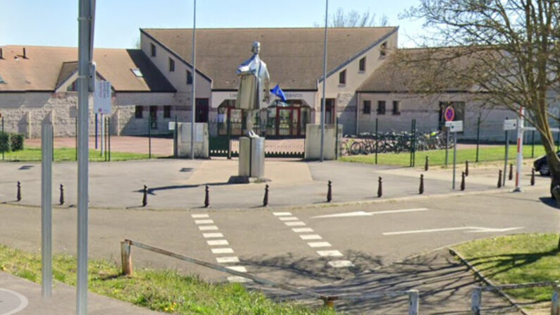 Le collège Jacques-Cartier à Issou (Yvelines). (Capture d'écran Google Maps)