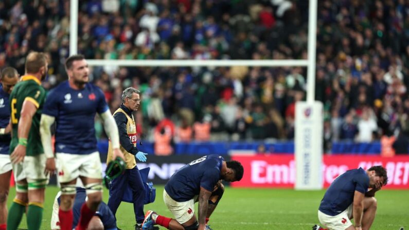 L'élimination en quart de finale de la Coupe du monde, devant l'Afrique du Sud, "doit être utile" au XV de France. (Photo : FRANCK FIFE/AFP via Getty Images)