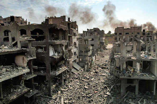 Des bâtiments détruits dans le camp de réfugiés palestiniens de Jabalia, dans la ville de Gaza, le 11 octobre 2023. (Photo Yahya HASSOUNA / AFP) (Photo by YAHYA HASSOUNA/AFP via Getty Images)