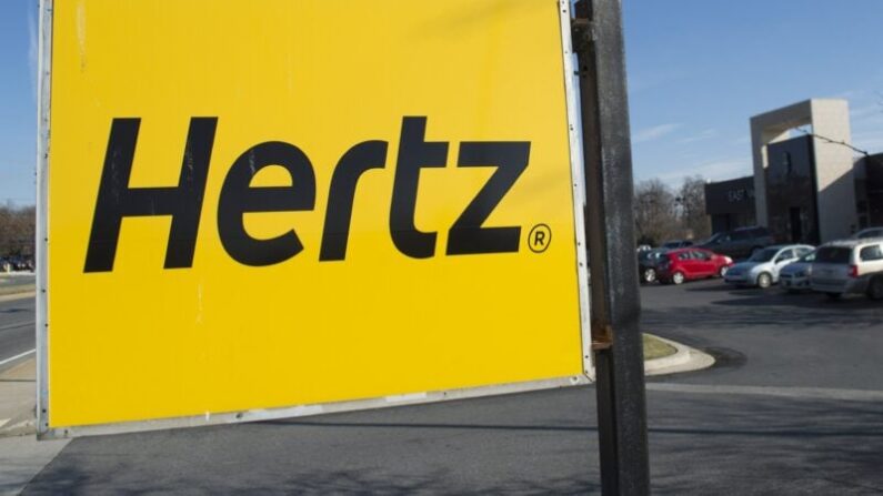 La société de location de voitures Hertz se sépare à nouveau de 20.000 de ses voitures électriques.(SAUL LOEB/AFP via Getty Images)
