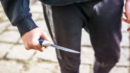 Hérault: un collégien armé d’un couteau maîtrisé à temps par des surveillants