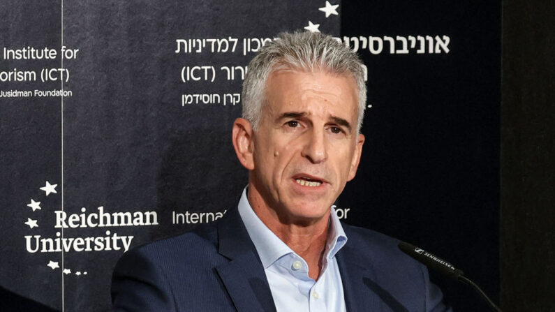 Le directeur du Mossad israélien, David Barnea, s'exprime lors du sommet mondial de l'Institut international de lutte contre le terrorisme (ICT) dans la ville côtière centrale de Herzliya, le 10 septembre 2023.(Photo GIL COHEN-MAGEN/AFP via Getty Images)