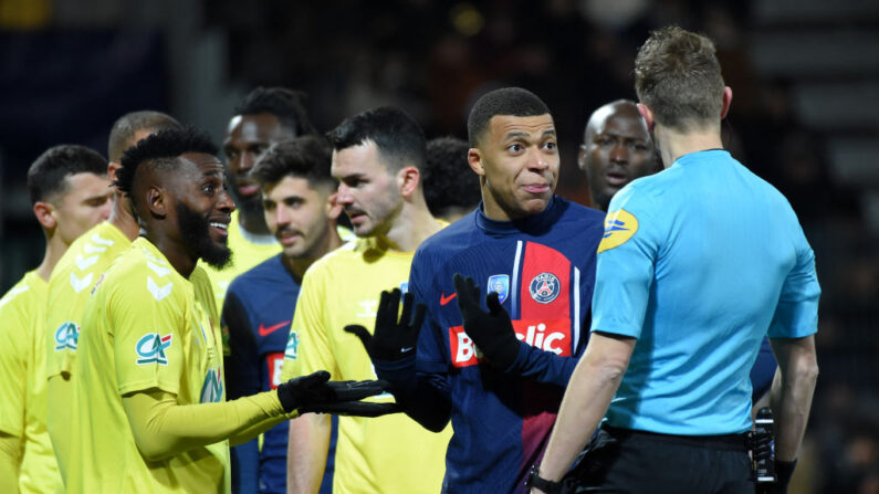Le départ de Kylian Mbappé du PSG en fin de saison, pas une bonne nouvelle pour la Ligue 1, qui perd sa seule superstar en pleines négociations pour les droits TV. (Photo : GUILLAUME SOUVANT/AFP via Getty Images)