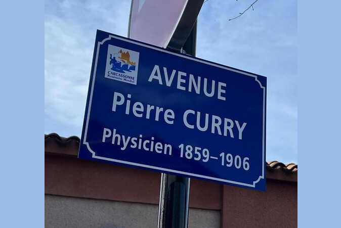 À Carcassonne, les plaques de rue «Pierre Curry» fraîchement installées provoquent l’amusement des internautes