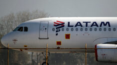« Les gens ont volé en air »: une cinquantaine de blessés lors d’un « incident » durant un vol Boeing de la Latam, une enquête ouverte