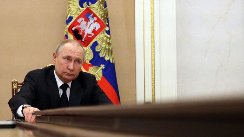 Le président russe Vladimir Poutine accuse les Occidentaux et l’Ukraine d’avoir "facilité" l’attentat à Moscou. (MIKHAIL KLIMENTYEV/SPUTNIK/AFP via Getty Images)
