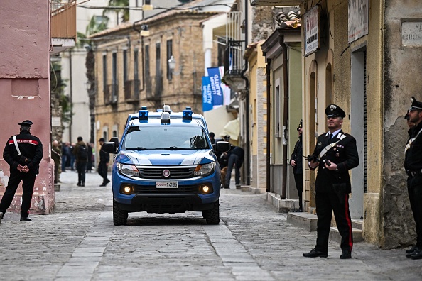 Les carabinieri étaient intervenus après avoir reçu un appel signalant un véhicule à la conduite dangereuse. (Photo TIZIANA FABI/AFP via Getty Images)