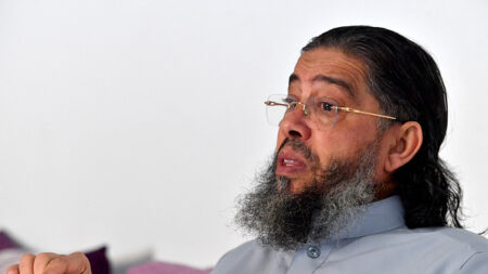« Vous n’avez pas fini d’entendre parler de moi » a promis l’imam Mahjoub Mahjoubi suite à la confirmation de son expulsion
