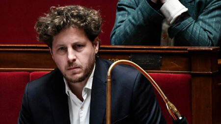 EELV: accusé de « violences psychologiques » par son ex-compagne, Julien Bayou se met en retrait de son parti