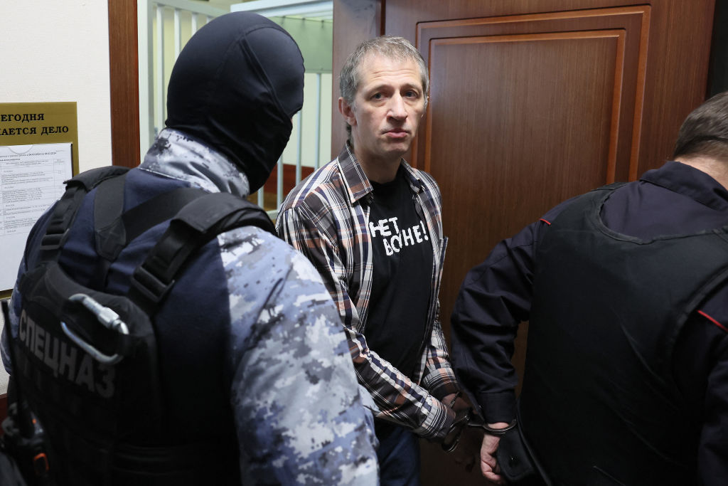 Russie: des arrestations en série visent des journalistes de médias indépendants