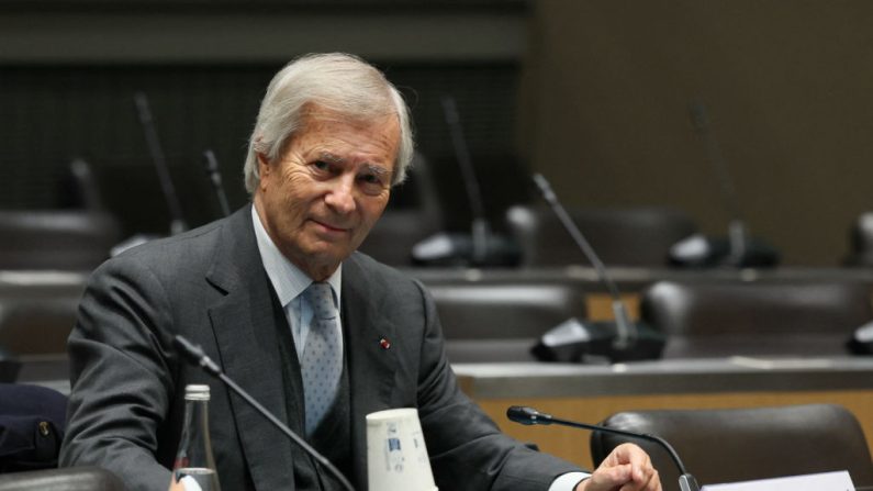 Le président du conseil de surveillance de Vivendi, Vincent Bollore, avant l'audition devant la commission d'enquête parlementaire à l'Assemblée nationale à Paris, le 13 mars 2024. (ALAIN JOCARD/AFP via Getty Images)