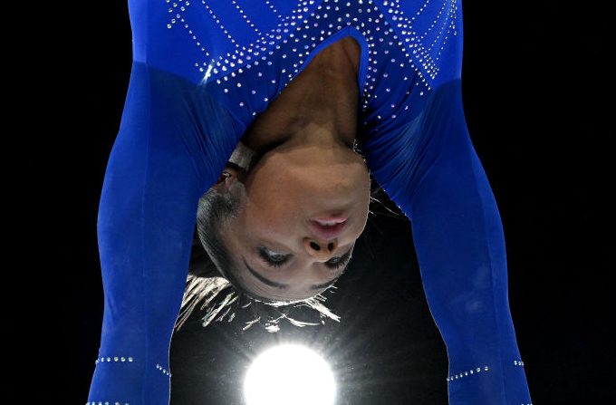Mélanie de Jesus dos Santos a remporté la médaille d'or aux barres asymétriques, dimanche lors de l'étape d'Antalya de la Coupe du monde de gymnastique. (Photo : Matthias Hangst/Getty Images)