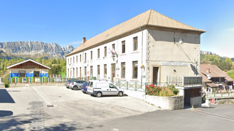 École primaire et mairie de Gresse-en-Vercors (Isère). (Capture d’écran Google Maps)