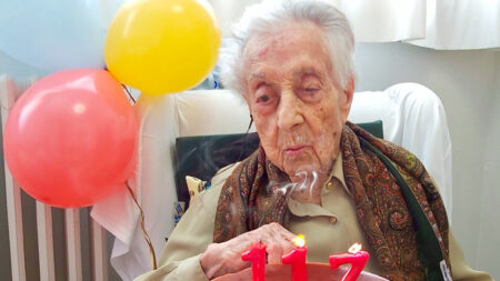 « Je suis arrivée jusqu’ici »: la doyenne de l’humanité, la Catalane María Branyas Morera, fête ses 117 ans