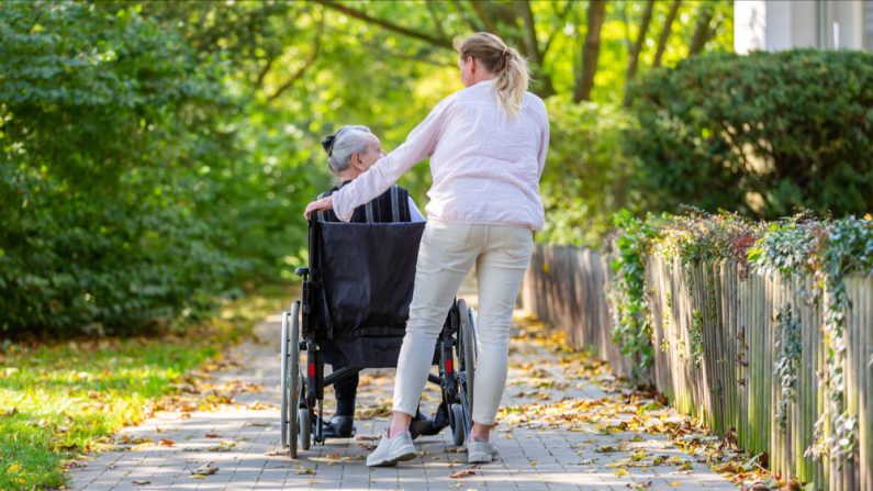 La quinquagénaire souffre de fractures aux jambes et a dû être opérée. (Photo: Nehris/Shutterstock)