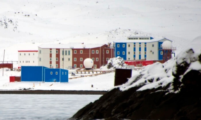 Vue de la base militaire chinoise sur l'île King George en Antarctique, le 13 mars 2014. (Vanderlei Almeida/AFP via Getty Images)