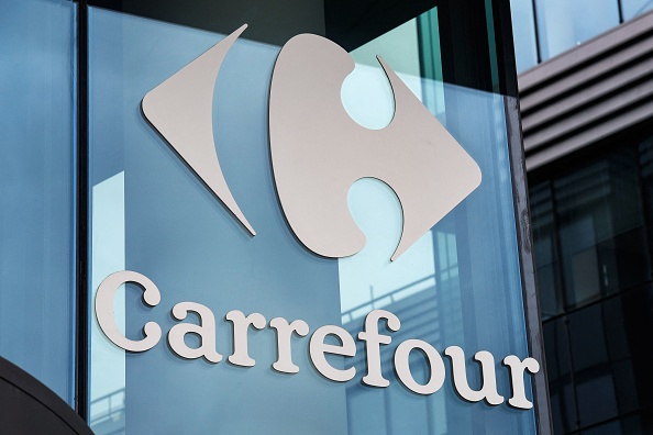 Italie: le fisc saisit 64 millions d'euros à Carrefour pour fraude fiscale