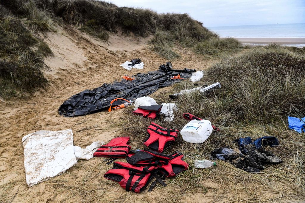 Plusieurs migrants, dont une enfant, sont décédés lors d'une tentative de traversée de la Manche