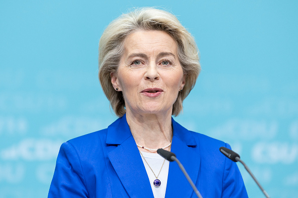 Parlement européen : la droite d'Ursula Von der Leyen n'exclut pas une alliance avec le groupe de Giorgia Meloni