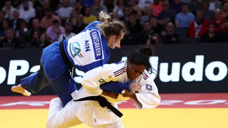 Madeleine Malonga a été choisie par la fédération de judo, pour compléter l'équipe de France qui participera aux Jeux olympiques de Paris. (Photo : EMMANUEL DUNAND/AFP via Getty Images)