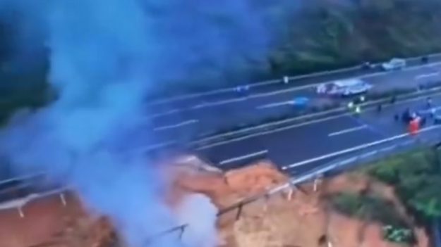 Effondrement d’une autoroute en Chine : le bilan s’alourdit à de 36 morts