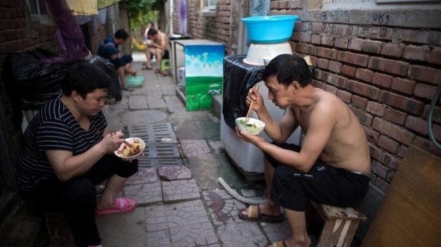 Le PCC renforce le contrôle de la population à faible revenu alors que de plus en plus de Chinois tombent dans la pauvreté