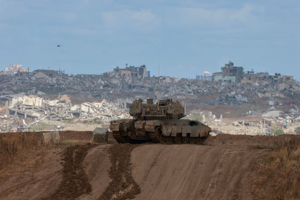 Gaza: Israël évacue 100.000 personnes à Rafah, avant une offensive annoncée
