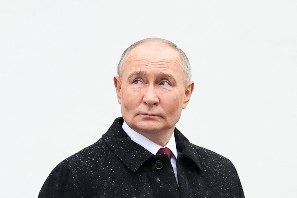 Vladimir Poutine "fera tout pour éviter un affrontement mondial" mais reste "en alerte" en cas de "menaces" occidentales