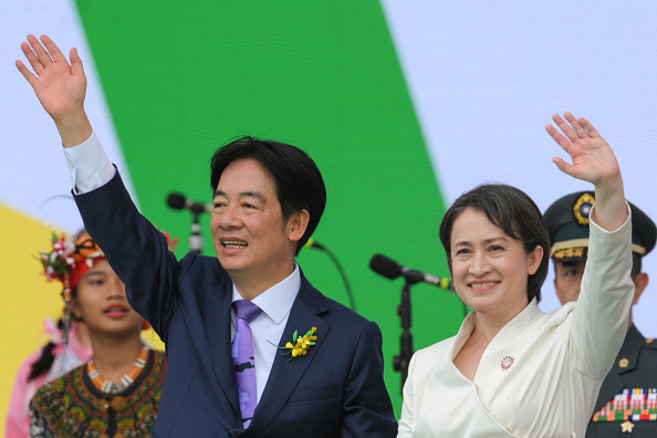Le président taïwanais salue la "glorieuse" démocratie pour son investiture