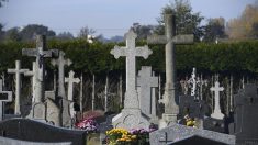 « Allah », « lâches », « raciste » : plus de 80 tombes dégradées par des tags en Dordogne