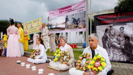 Dans un contexte de resserrement de ses liens avec la Chine, la Russie perquisitionne le domicile de pratiquants du Falun Gong