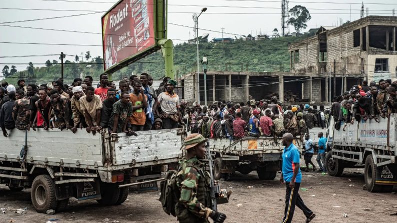 Quelque 2400 soldats congolais se rendent aux rebelles du M23 à Goma, en République démocratique du Congo, le 30 janvier 2025. (Daniel Buuma/Getty Images)