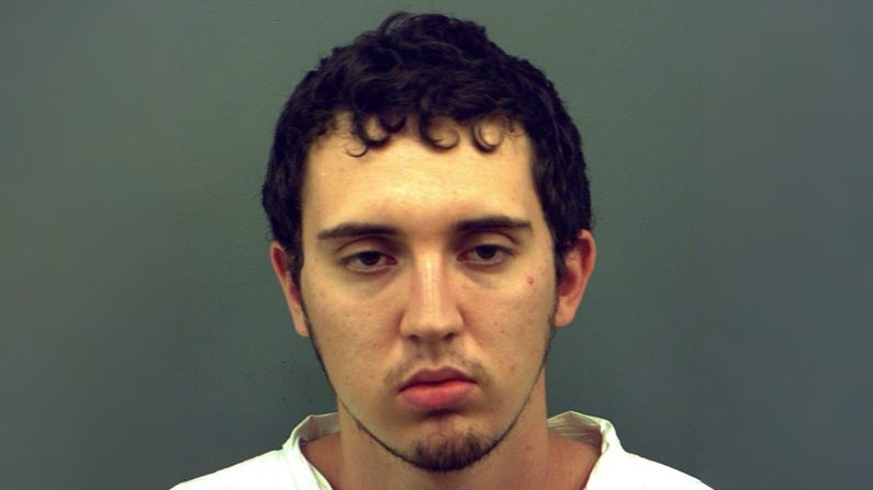 Sur cette photo fournie par la police d'El Paso, Patrick Crusius, 21 ans, pose pour une photo d'embauche le 4 août 2019 à El Paso, au Texas. (Département de la police d'El Paso via Getty Images)