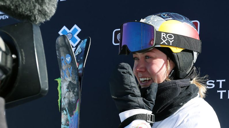 Tess Ledeux, vice-championne olympique de big air, a officialisé mardi son forfait pour les Mondiaux de ski acrobatique en Suisse, après une lourde chute la semaine dernière lors de la dernière étape de Coupe du monde. (Photo : Jamie Squire/Getty Images)