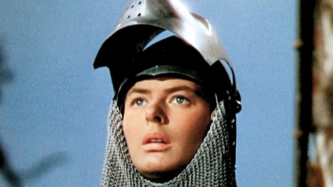 La Pucelle d'Orléans (Ingrid Bergman) sauve la France, dans "Jeanne d'Arc". (RKO Radio Pictures)