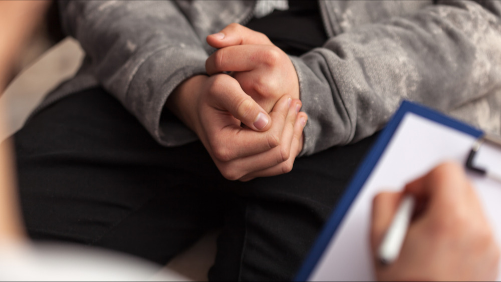 Après une opération du genou, un Néerlandais de 17 ans oublie sa langue maternelle et ne reconnaît plus ses parents