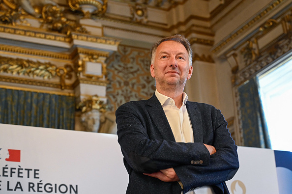 Le président de la Métropole de Lyon Bruno Bernard à la préfecture du Rhône, à Lyon, le 16 septembre 2024. (MATTHIEU DELATY/Hans Lucas/AFP via Getty Images)