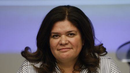 « Méthodes staliniennes » : Raquel Garrido charge Jean-Luc Mélenchon et dénonce les purges internes au sein de LFI