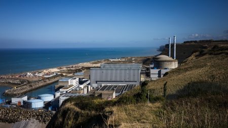 Nucléaire : la signature du contrat de filière acte la construction de six nouveaux réacteurs EPR2