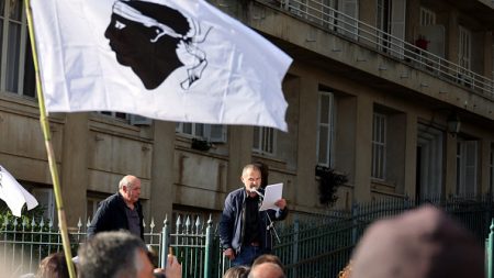 Corse : une nouvelle paillote détruite par un incendie
